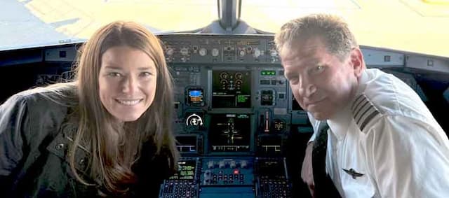 Cover Image for Carrie’s Dad Makes Final Flight as American Airlines Pilot