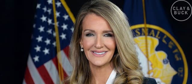 Cover Image for Kelly Loeffler and the Owner of Jimmy’s Famous Seafood, John Minadakis, Join C&B