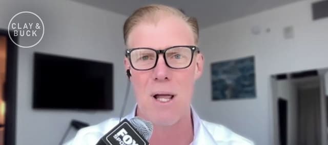 Cover Image for Alexi Lalas Trashes Buck’s World Cup Prediction & Declares: “America Is A Soccer Country”
